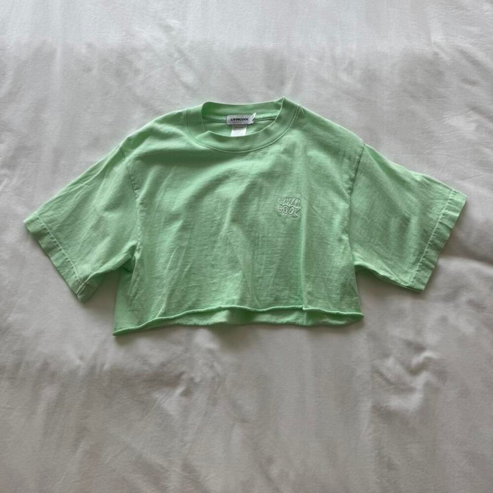 Livincool green cropped tee
